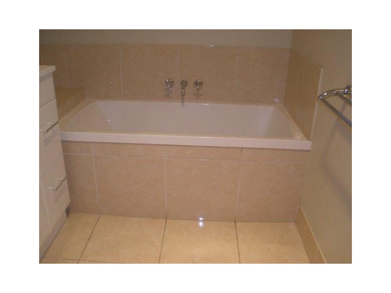 14 Pandanus Street, Blackwater QLD 4717