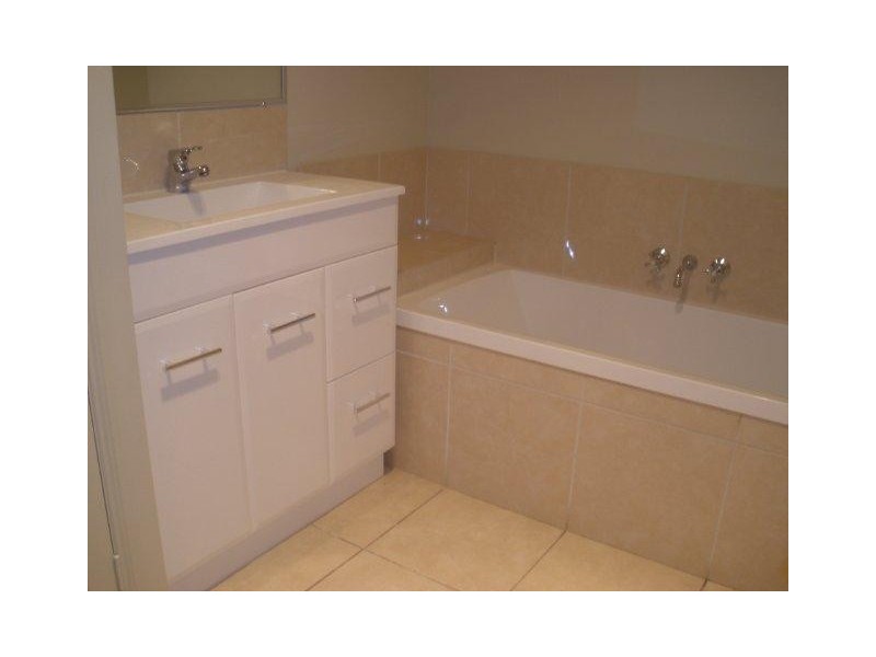 14 Pandanus Street, Blackwater QLD 4717