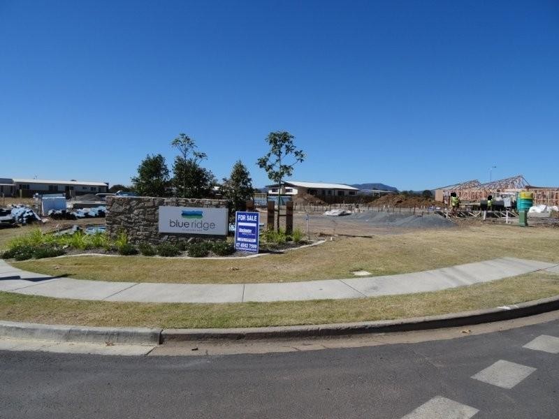 Blue Ridge Bauman Way, Blackwater QLD 4717