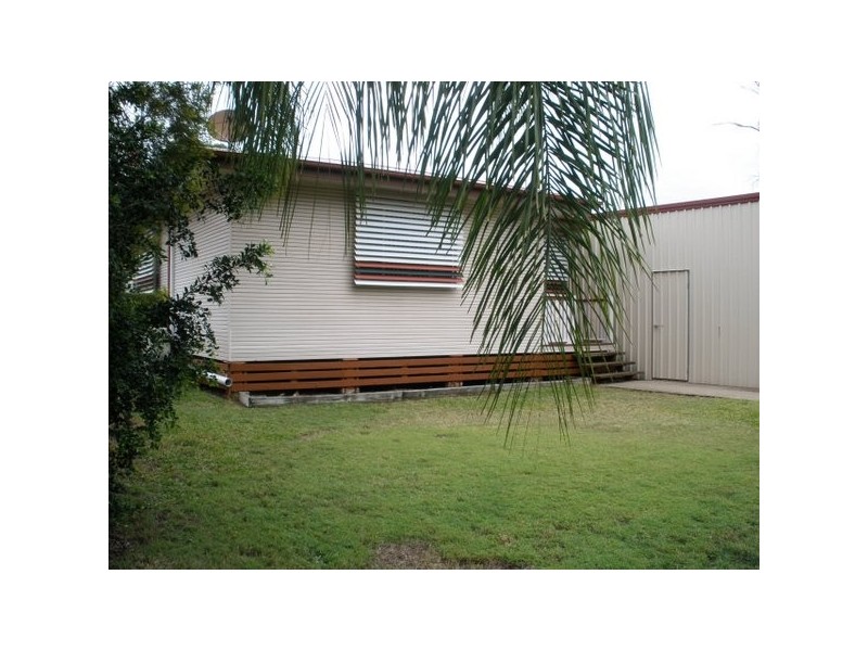 22 Seeman Street, Blackwater QLD 4717