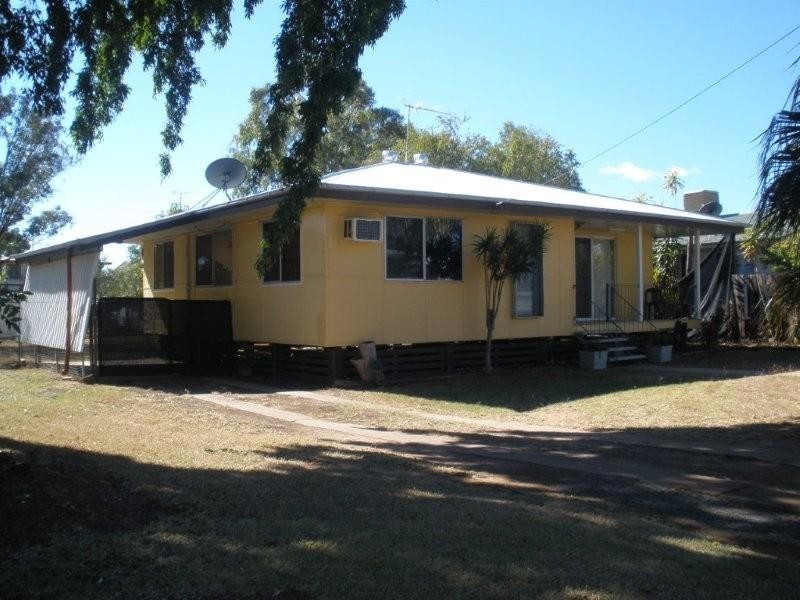 6 Quandong Street, Blackwater QLD 4717
