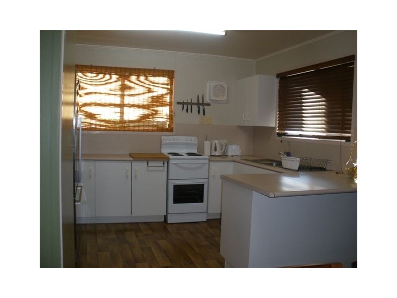 32 Bremner Street, Blackwater QLD 4717
