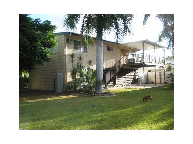 32 Bremner Street, Blackwater QLD 4717