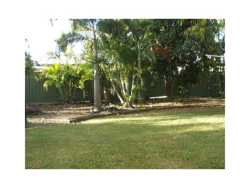 32 Bremner Street, Blackwater QLD 4717