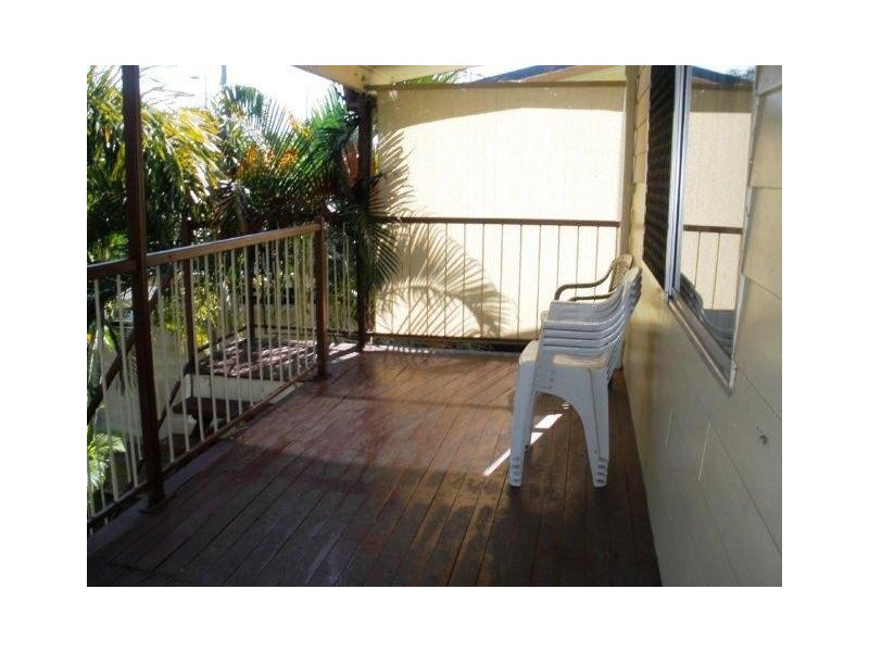 30 Birt Street, Blackwater QLD 4717