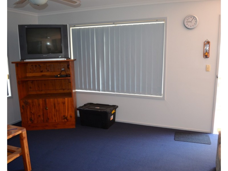 25 Blackbutt Street, Blackwater QLD 4717