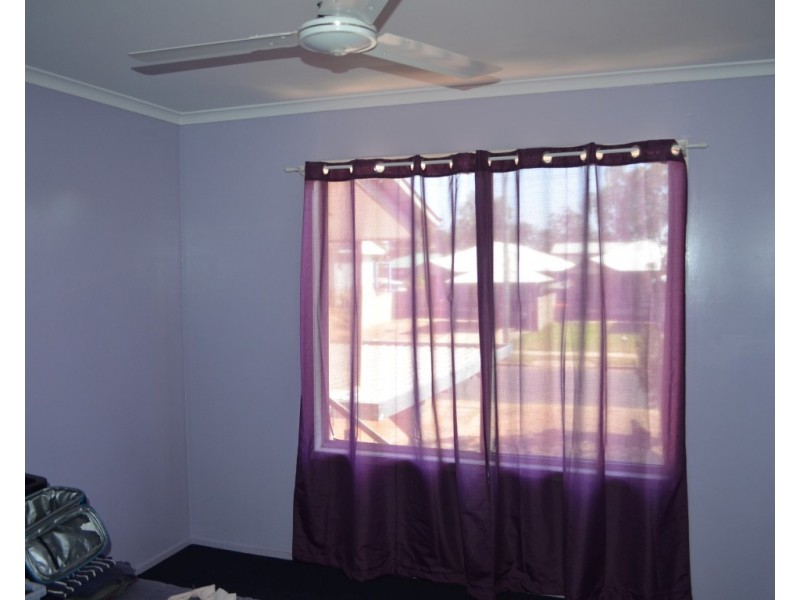 25 Blackbutt Street, Blackwater QLD 4717