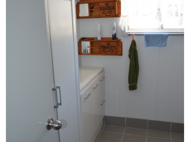 25 Blackbutt Street, Blackwater QLD 4717