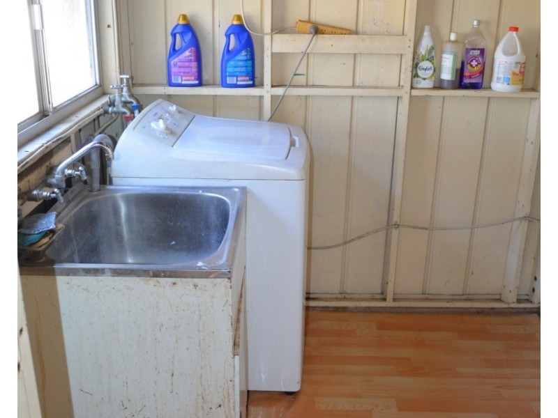 25 Blackbutt Street, Blackwater QLD 4717