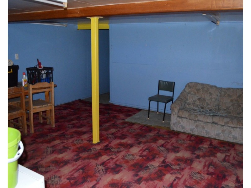 25 Blackbutt Street, Blackwater QLD 4717