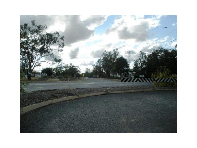 34 Cairns Street, Dingo QLD 4702