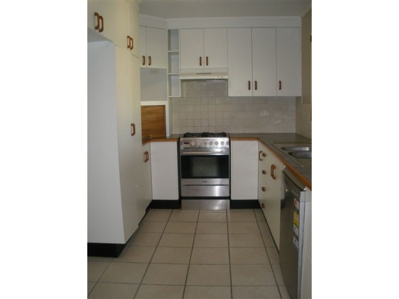 36 Bremner Street, Blackwater QLD 4717