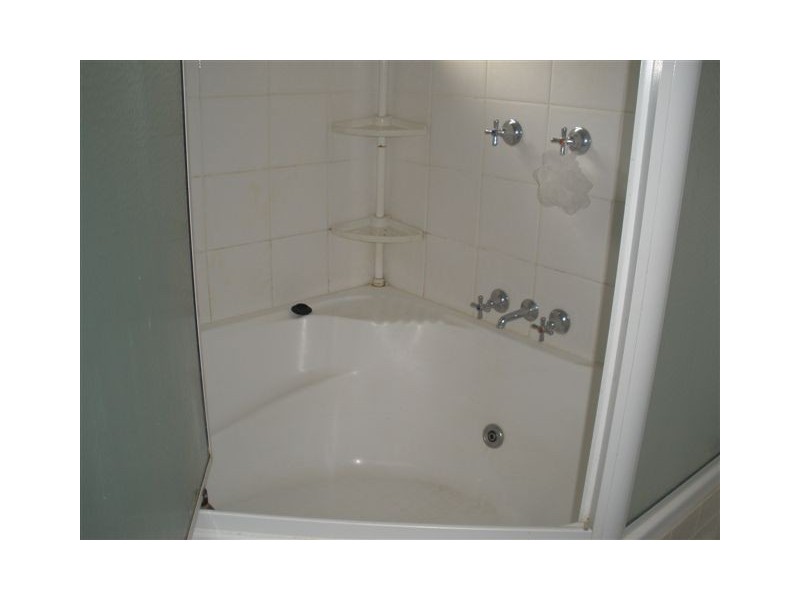 36 Bremner Street, Blackwater QLD 4717