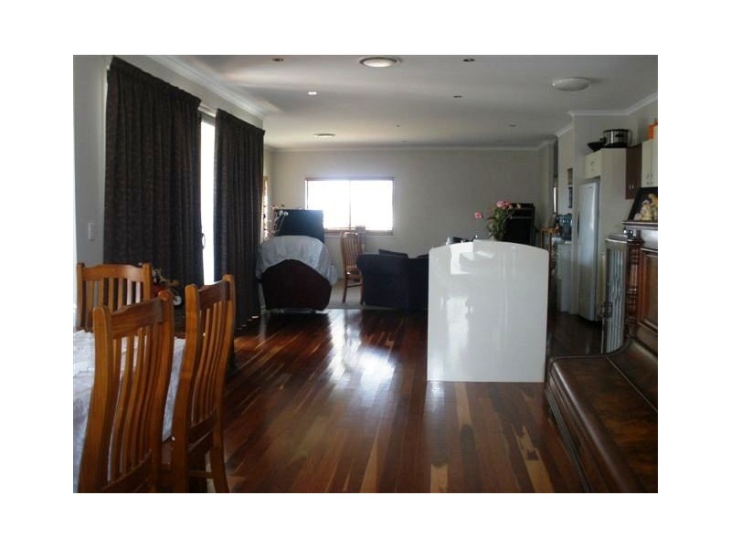 2 Cherry Street, Blackwater QLD 4717