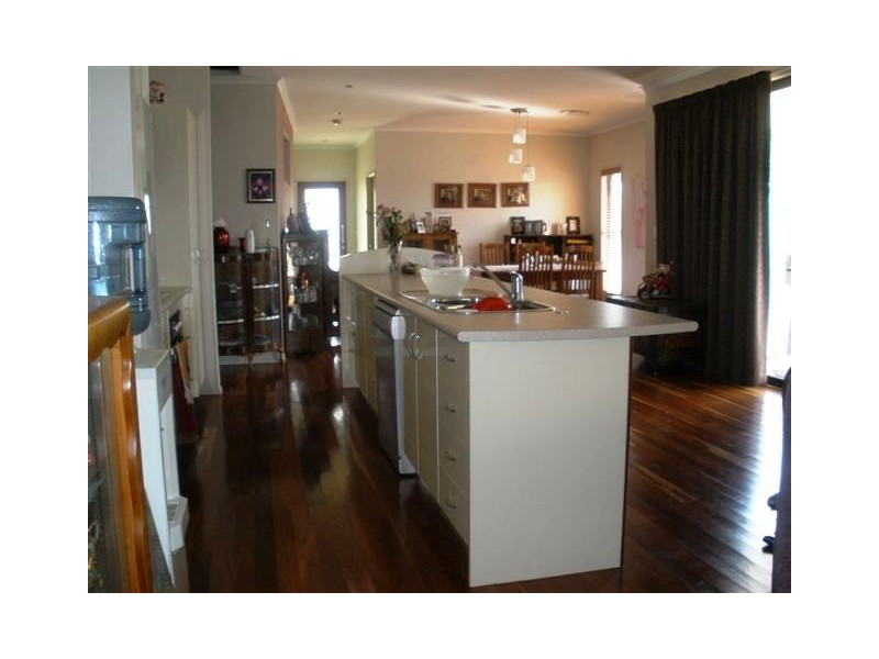 2 Cherry Street, Blackwater QLD 4717
