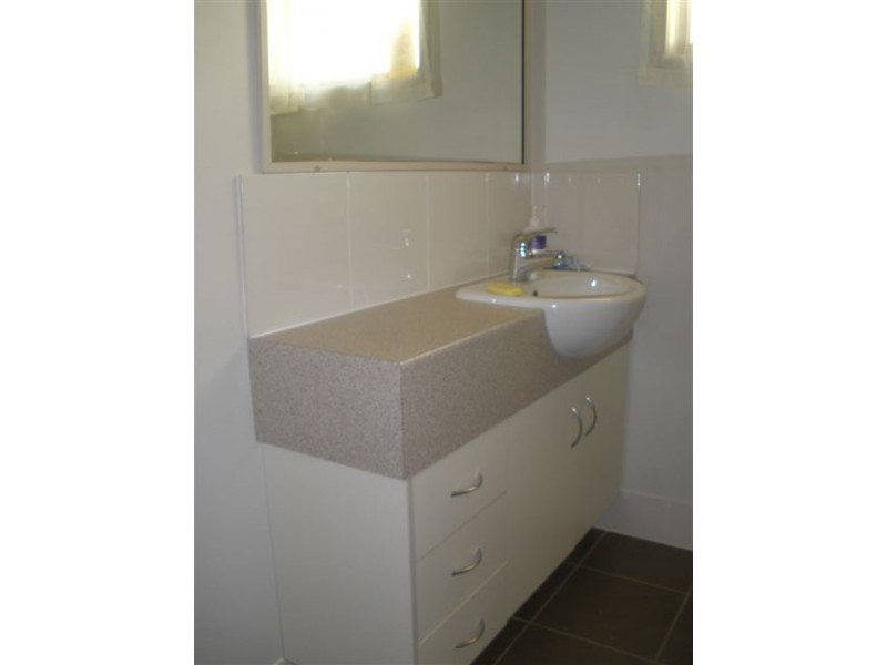 2 Cherry Street, Blackwater QLD 4717