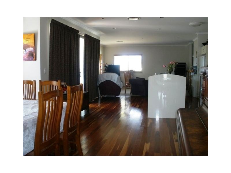2 Cherry Street, Blackwater QLD 4717