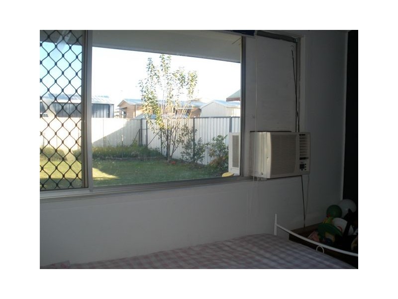 35 Stower St, Blackwater QLD 4717