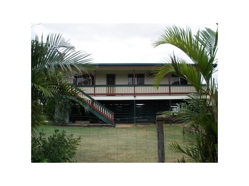 7 Taurus Street, Blackwater QLD 4717