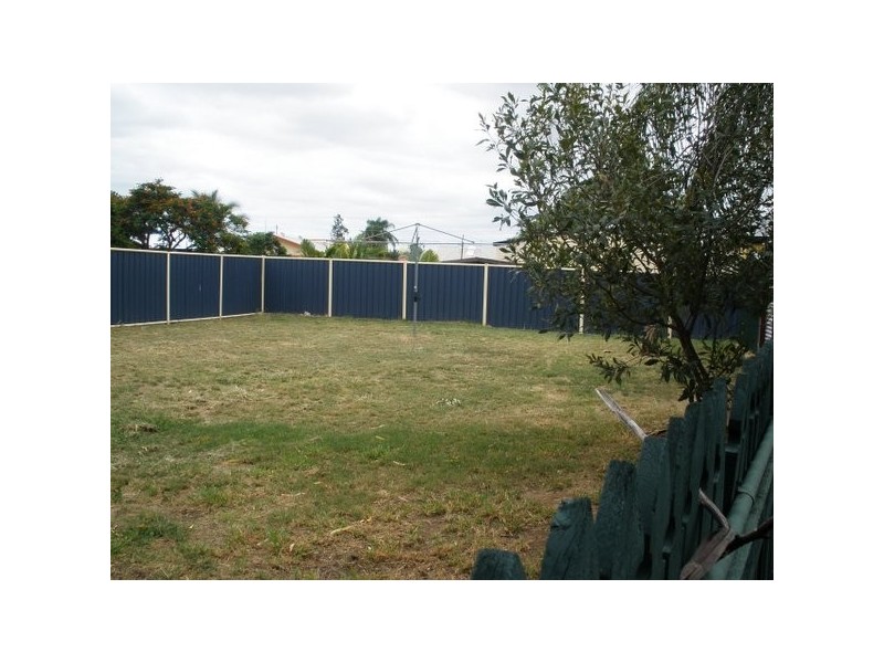 7 Taurus Street, Blackwater QLD 4717