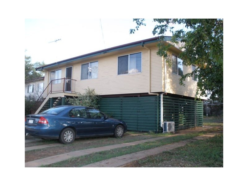 13 Wattle Street, Blackwater QLD 4717