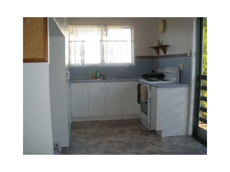 13 Wattle Street, Blackwater QLD 4717