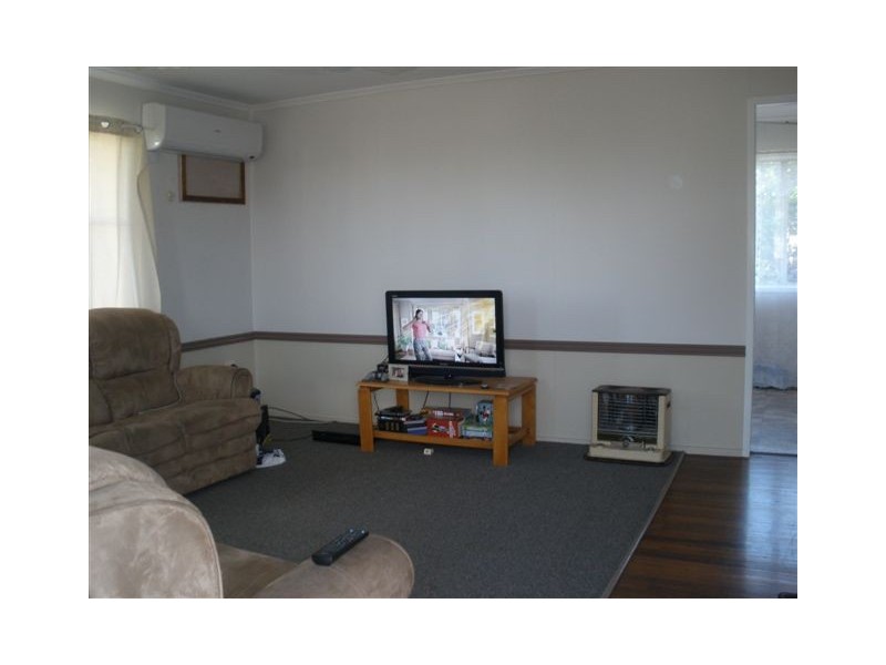 13 Wattle Street, Blackwater QLD 4717