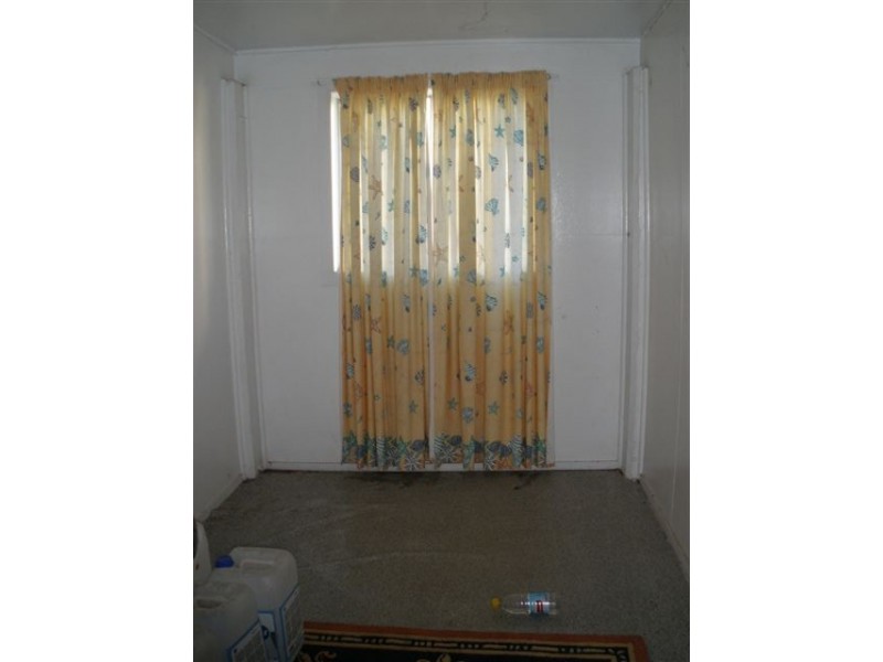 13 Wattle Street, Blackwater QLD 4717