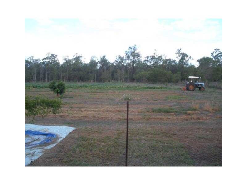 18 Lutzow Road, Duaringa QLD 4712