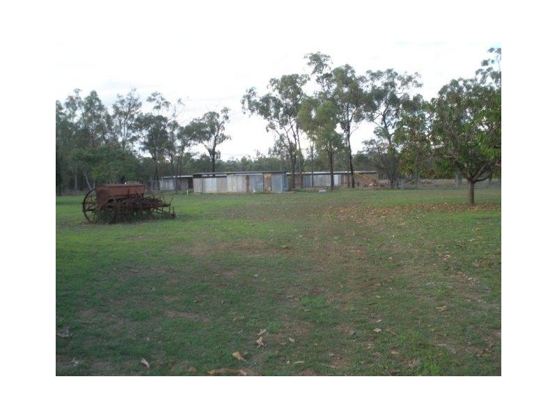 18 Lutzow Road, Duaringa QLD 4712