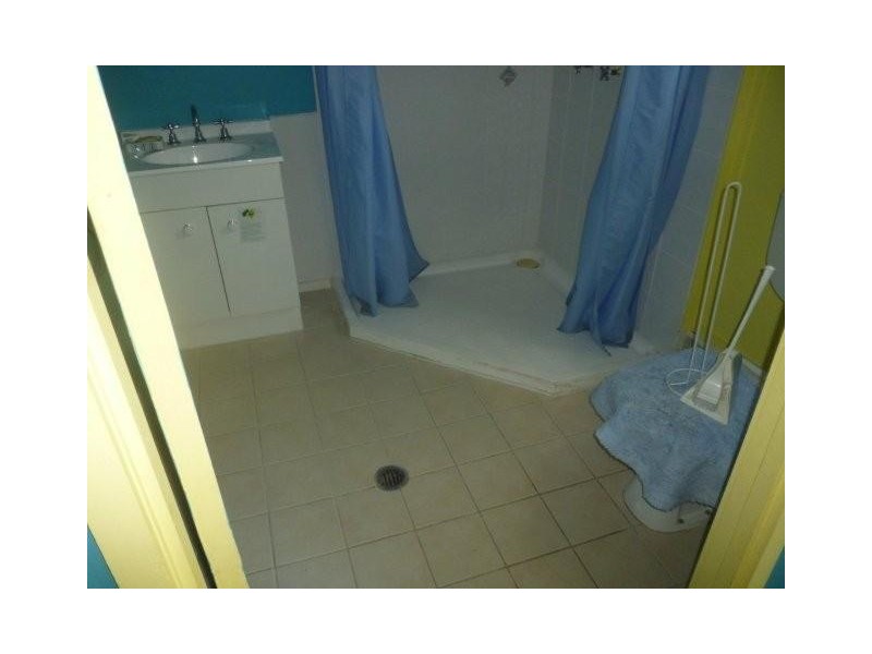 17 Kurrajong Street, Blackwater QLD 4717