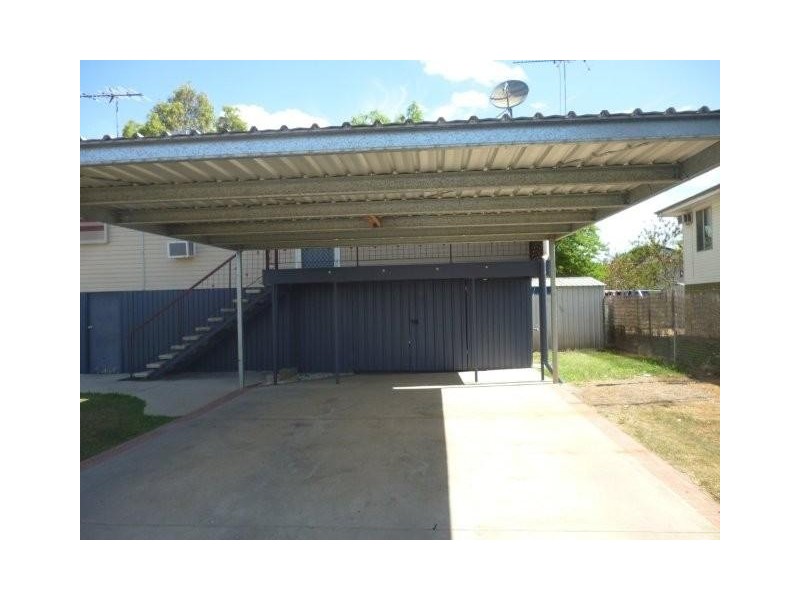 17 Kurrajong Street, Blackwater QLD 4717