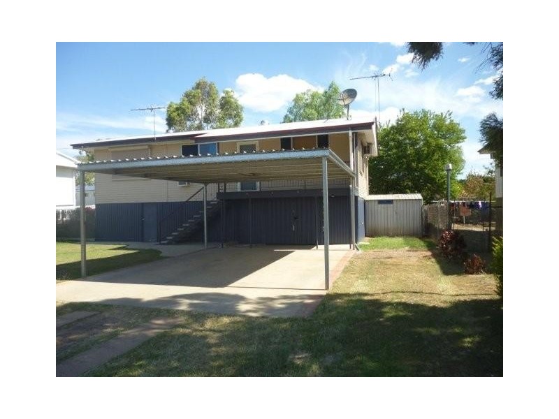 17 Kurrajong Street, Blackwater QLD 4717