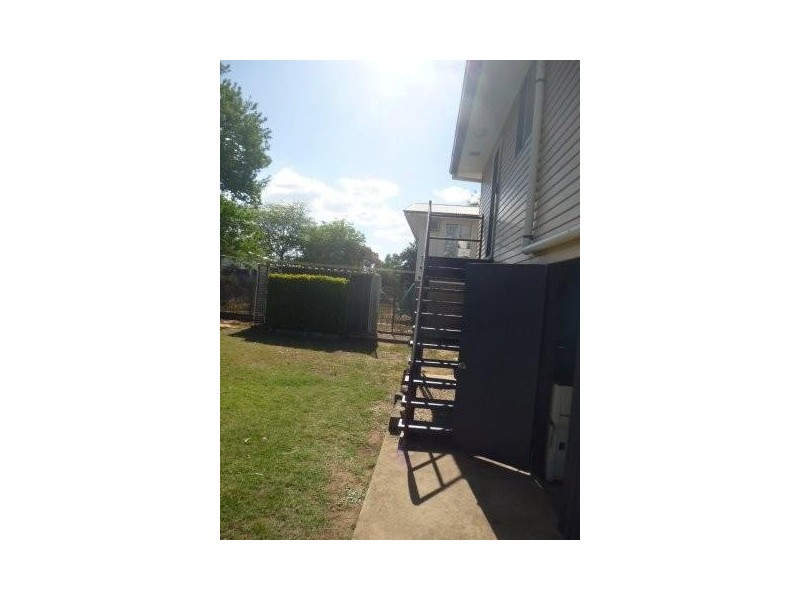 17 Kurrajong Street, Blackwater QLD 4717