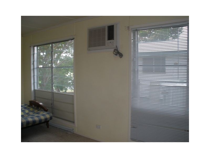 21 Long Street, Blackwater QLD 4717