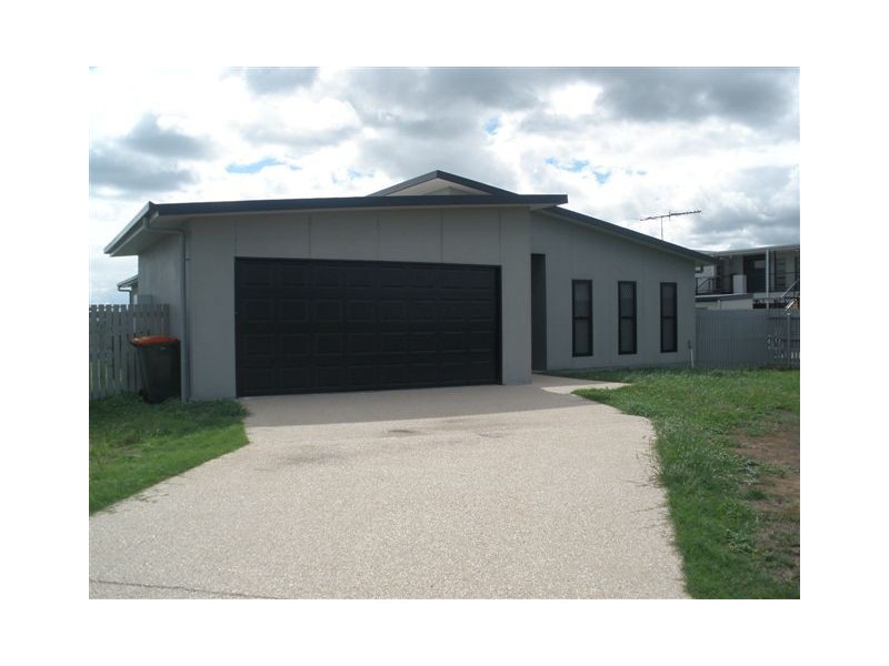 11 Cardinal Court, Blackwater QLD 4717