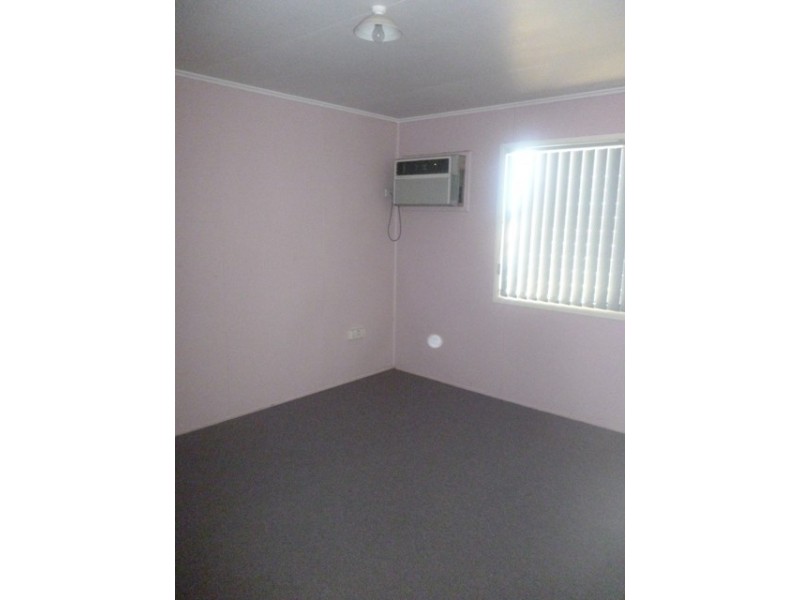 2 Yeates Avenue, Blackwater QLD 4717