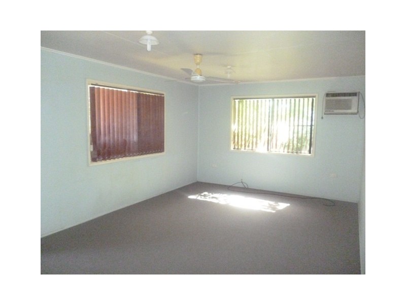 2 Yeates Avenue, Blackwater QLD 4717