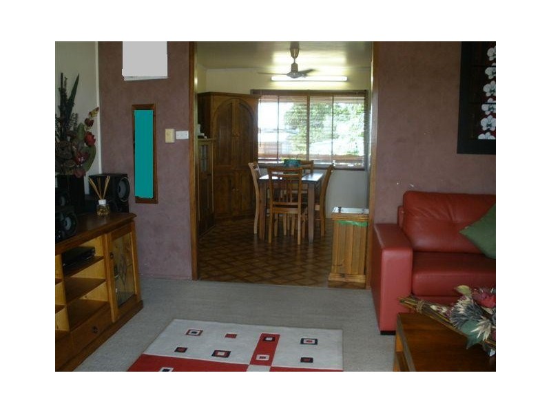 28 Wattle Street, Blackwater QLD 4717