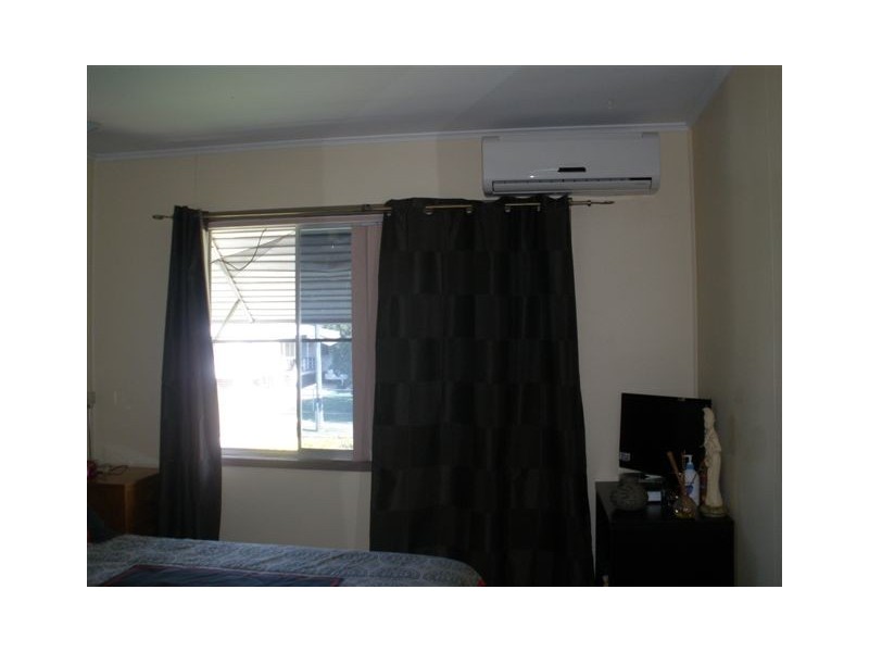 28 Wattle Street, Blackwater QLD 4717