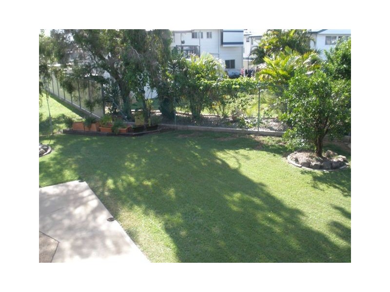 28 Wattle Street, Blackwater QLD 4717