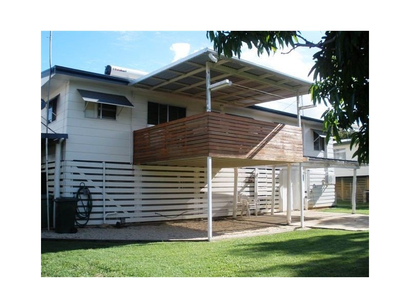 28 Wattle Street, Blackwater QLD 4717