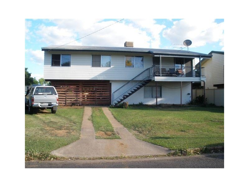 15 Lawless Street, Blackwater QLD 4717