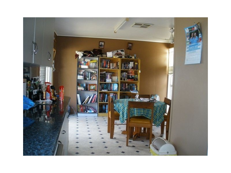 15 Lawless Street, Blackwater QLD 4717