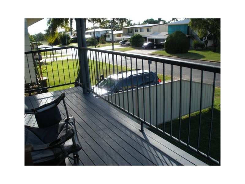 15 Lawless Street, Blackwater QLD 4717