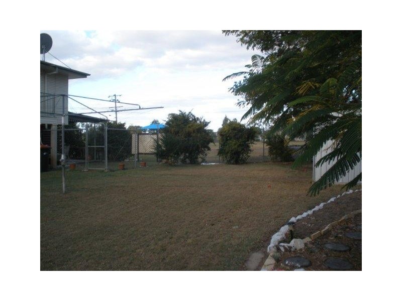 23 Gum Street, Blackwater QLD 4717