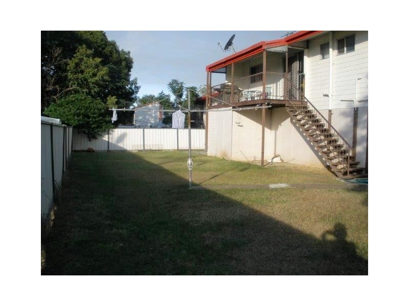 2 Monger Street, Blackwater QLD 4717