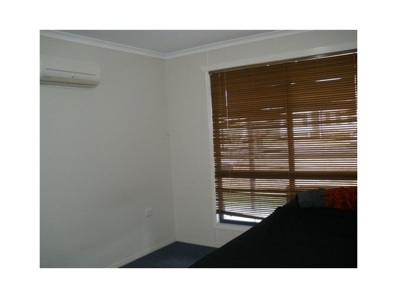 7 Summer Red Court, Blackwater QLD 4717