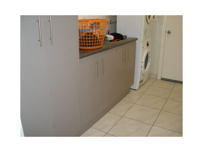 7 Summer Red Court, Blackwater QLD 4717