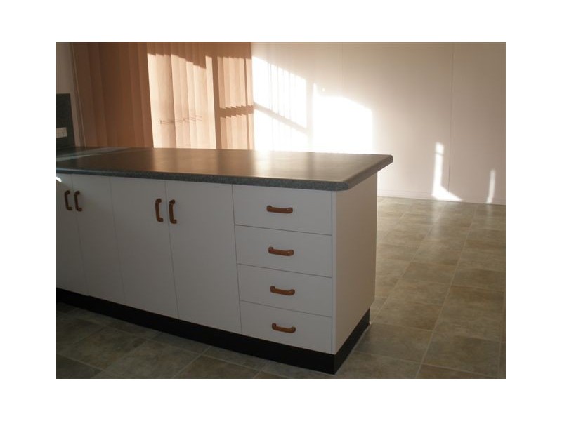 37 Stower Street, Blackwater QLD 4717